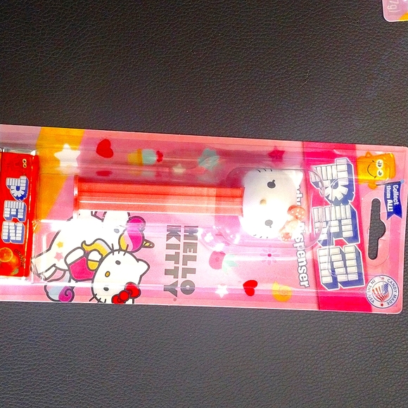 Hello kitty Pez collection - Picture 6 of 11